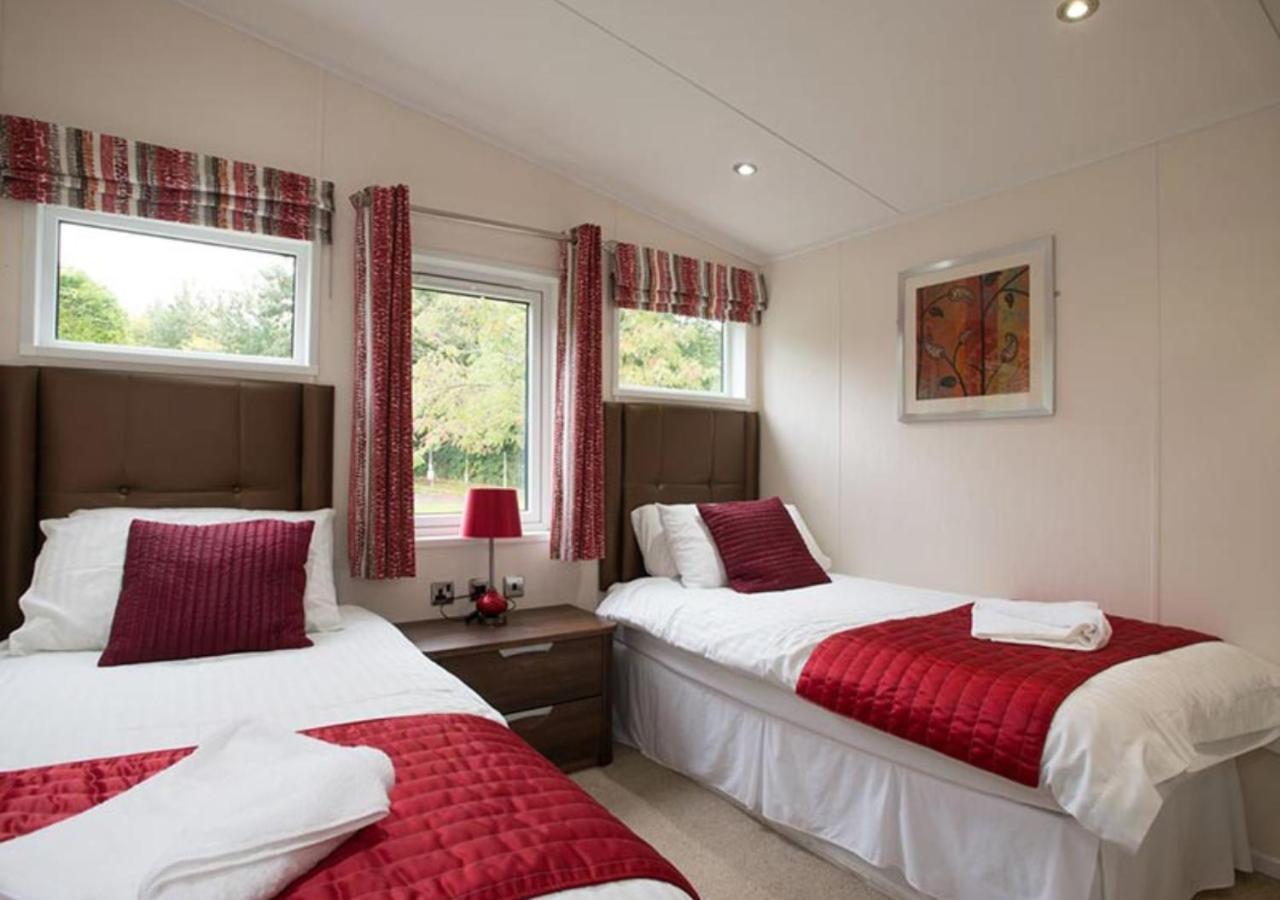 Lomond Woods Holiday Park بالّوتْشْ المظهر الخارجي الصورة