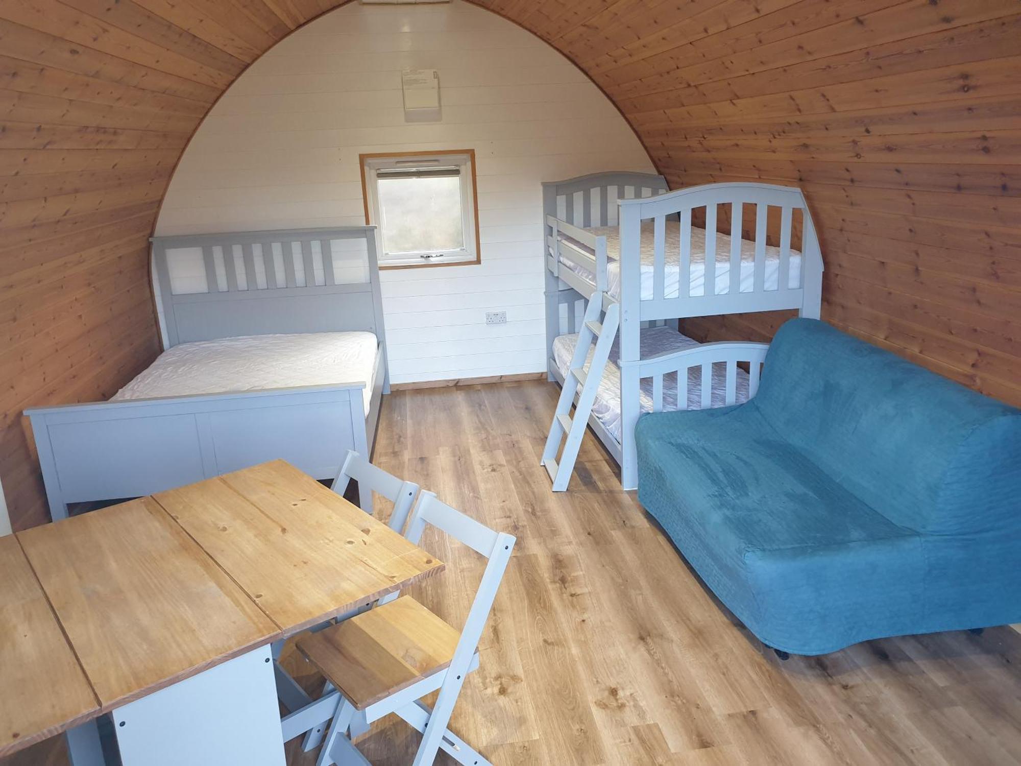 Lomond Woods Holiday Park بالّوتْشْ الغرفة الصورة